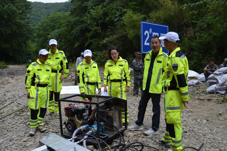 汉中市环境应急抢险救援队参加应急演练